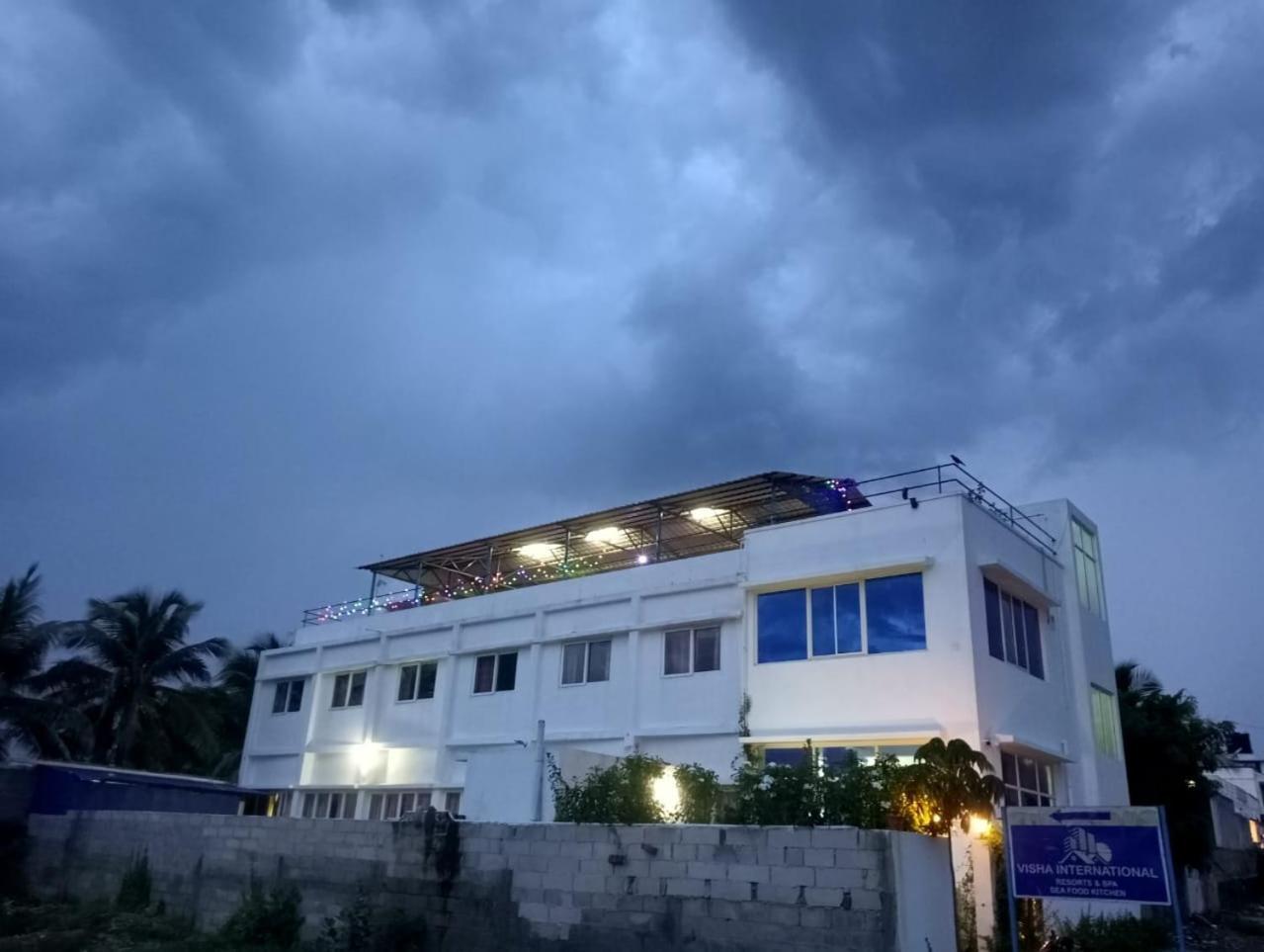 Visha Park International Hotel Tirupporur Exterior photo